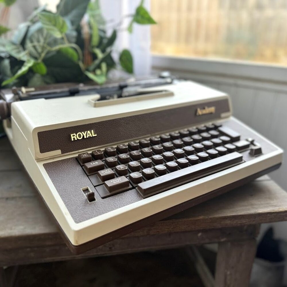 Vintage 1980's Royal Academy Electric Typewriter with Case